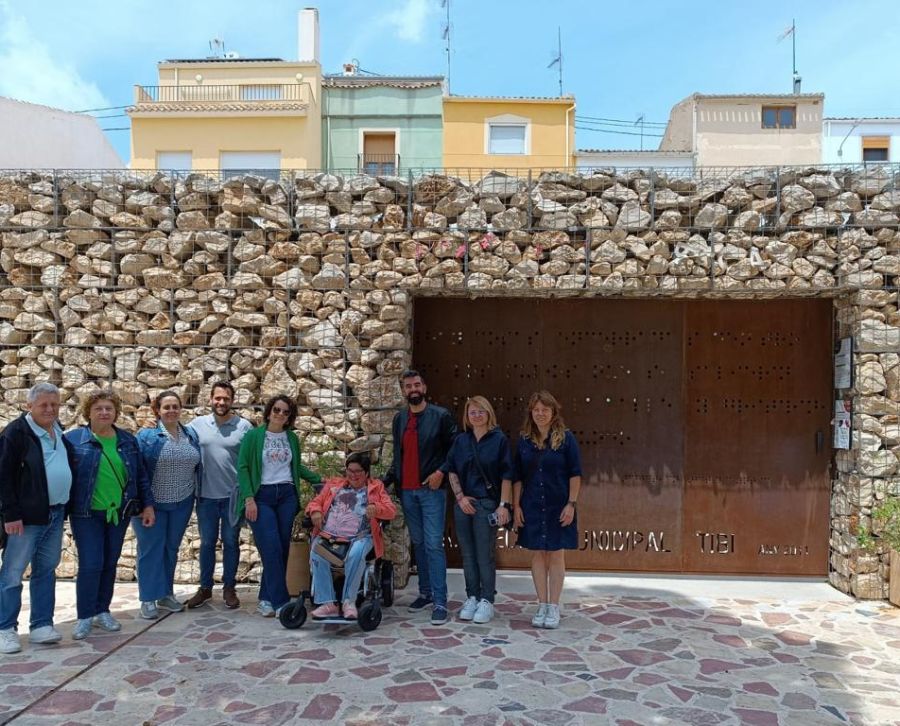 Visita de Laura Soler a Tibi